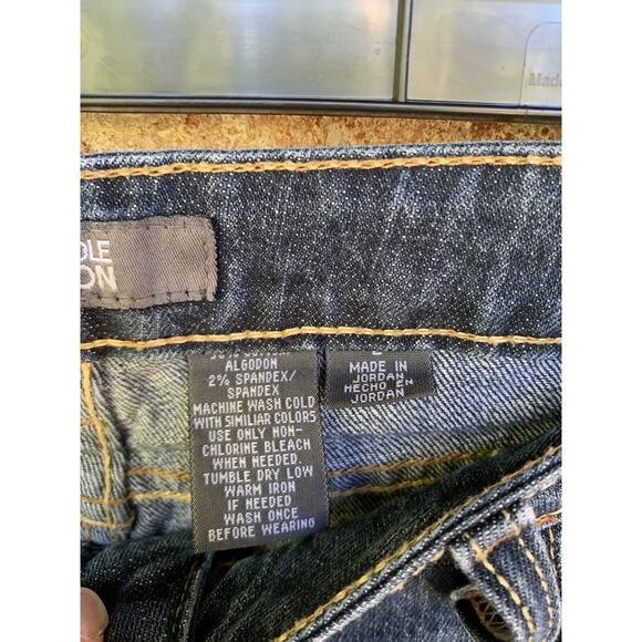 Reaction Kenneth Cole Jeans Womens Size 2 Casual Denim Straight Leg Medium wash - Picture 4 of 5